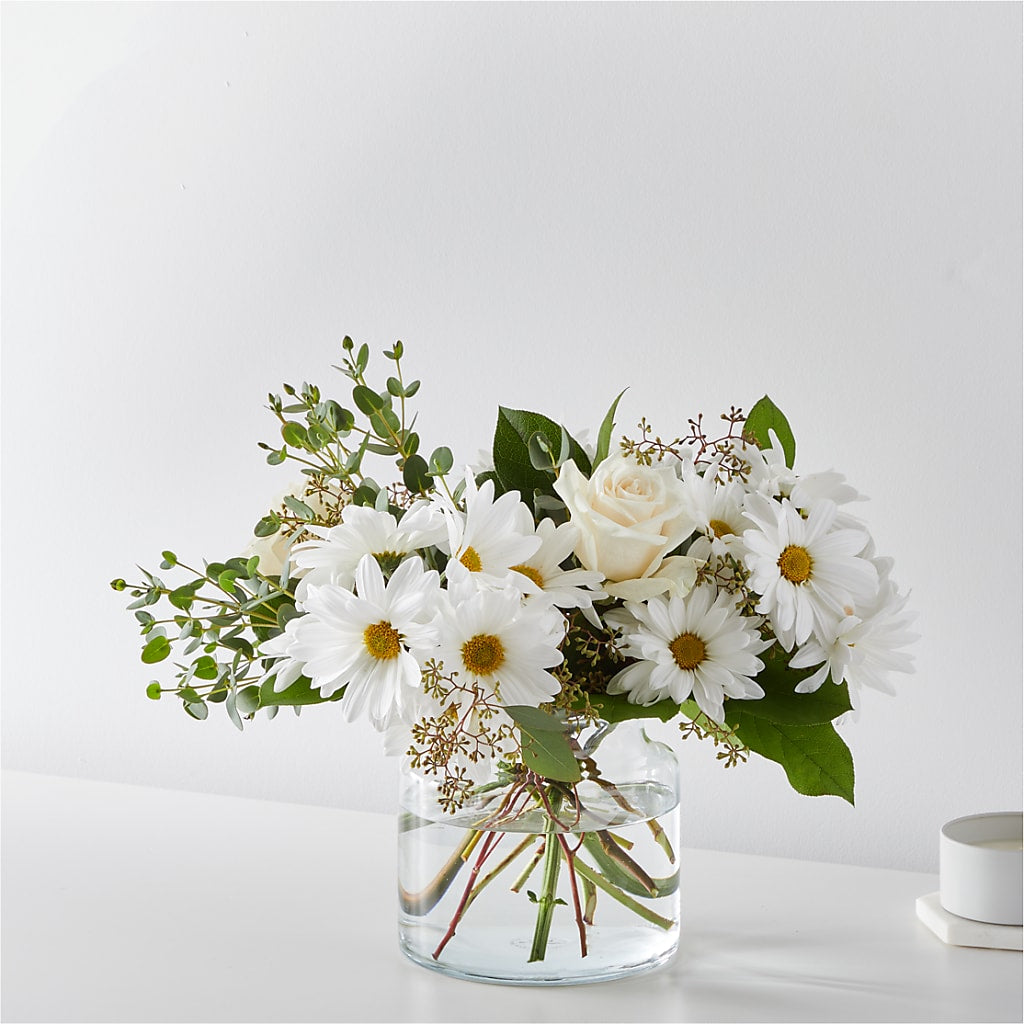 Fresh Linen Bouquet – EAST MAIN GARDENS FLRST & GREENHSES INC, Niles MI