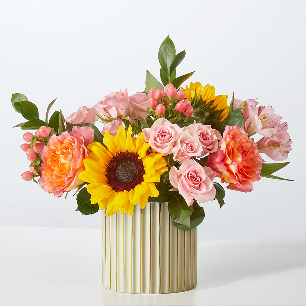 Sun's Out Bouquet – EAST MAIN GARDENS FLRST & GREENHSES INC, Niles MI