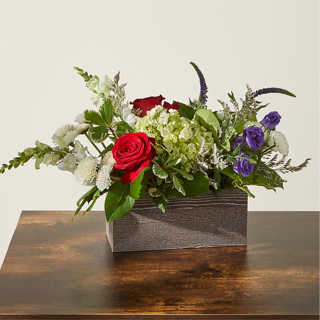 Sweet Magnolia Bouquet – EAST MAIN GARDENS FLRST & GREENHSES INC, Niles MI