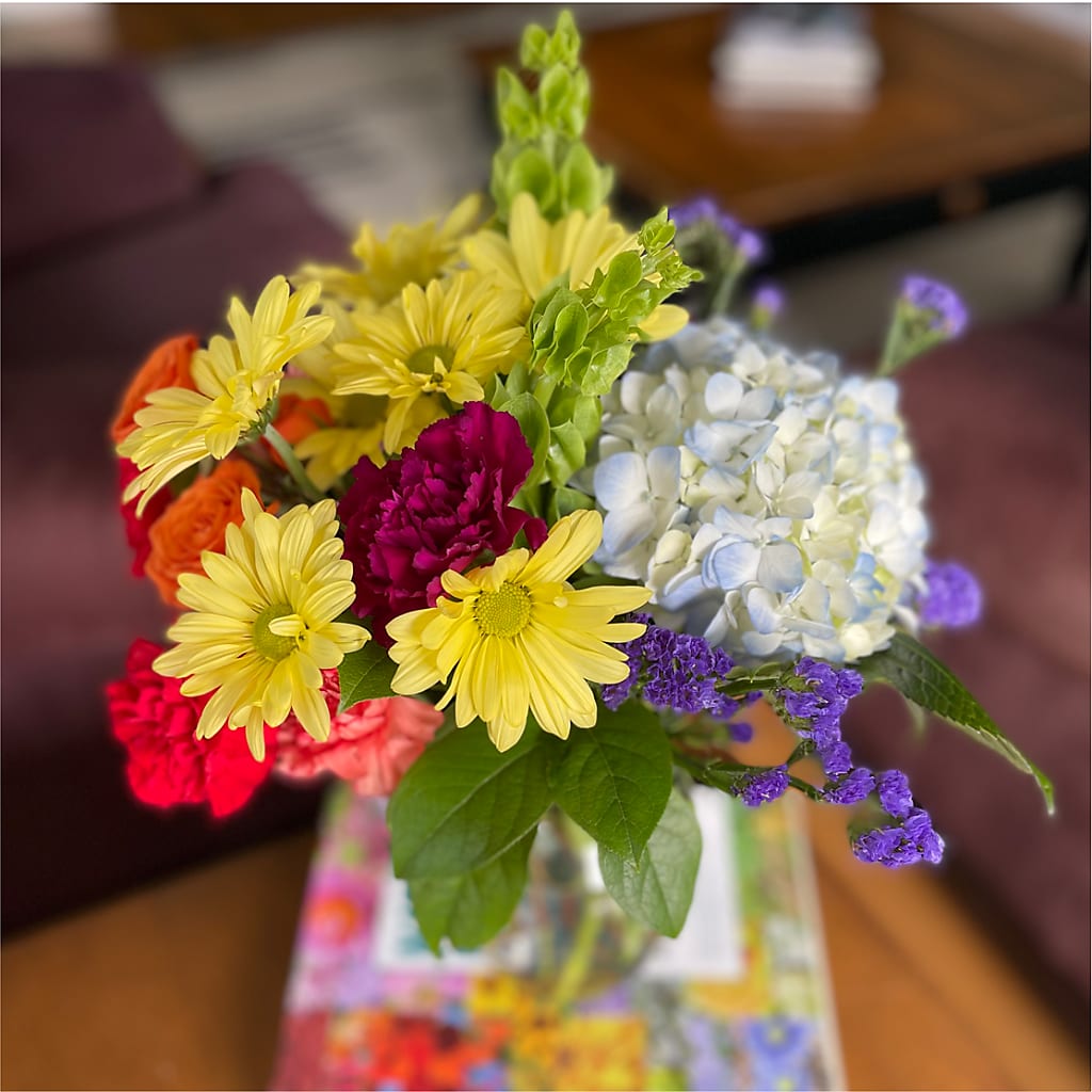 Summer Spectra - A Florist Original – EAST MAIN GARDENS FLRST & GREENHSES INC, Niles MI