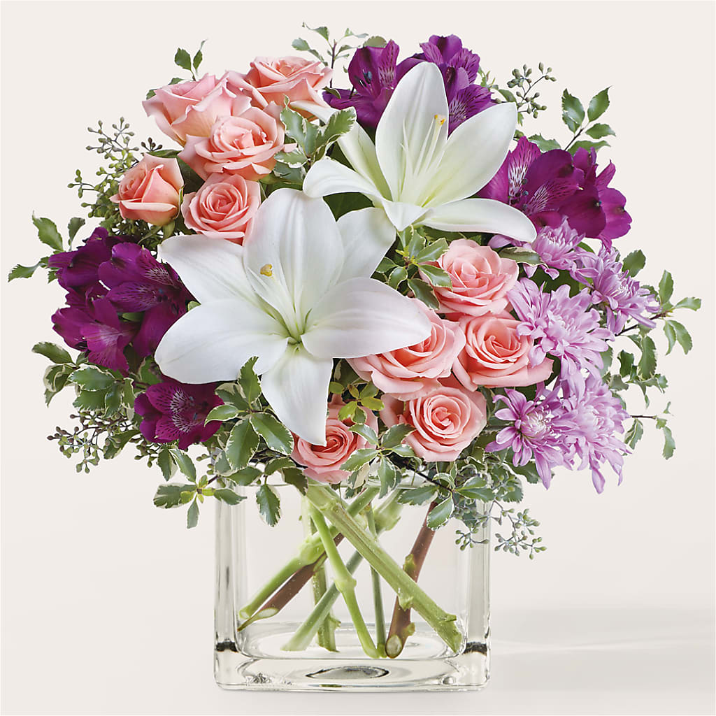 Mani Pedi Bouquet – EAST MAIN GARDENS FLRST & GREENHSES INC, Niles MI