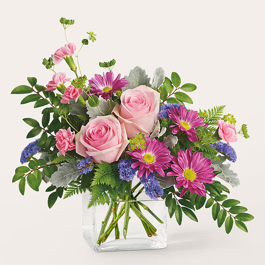 Starlet Bouquet – EAST MAIN GARDENS FLRST & GREENHSES INC, Niles MI