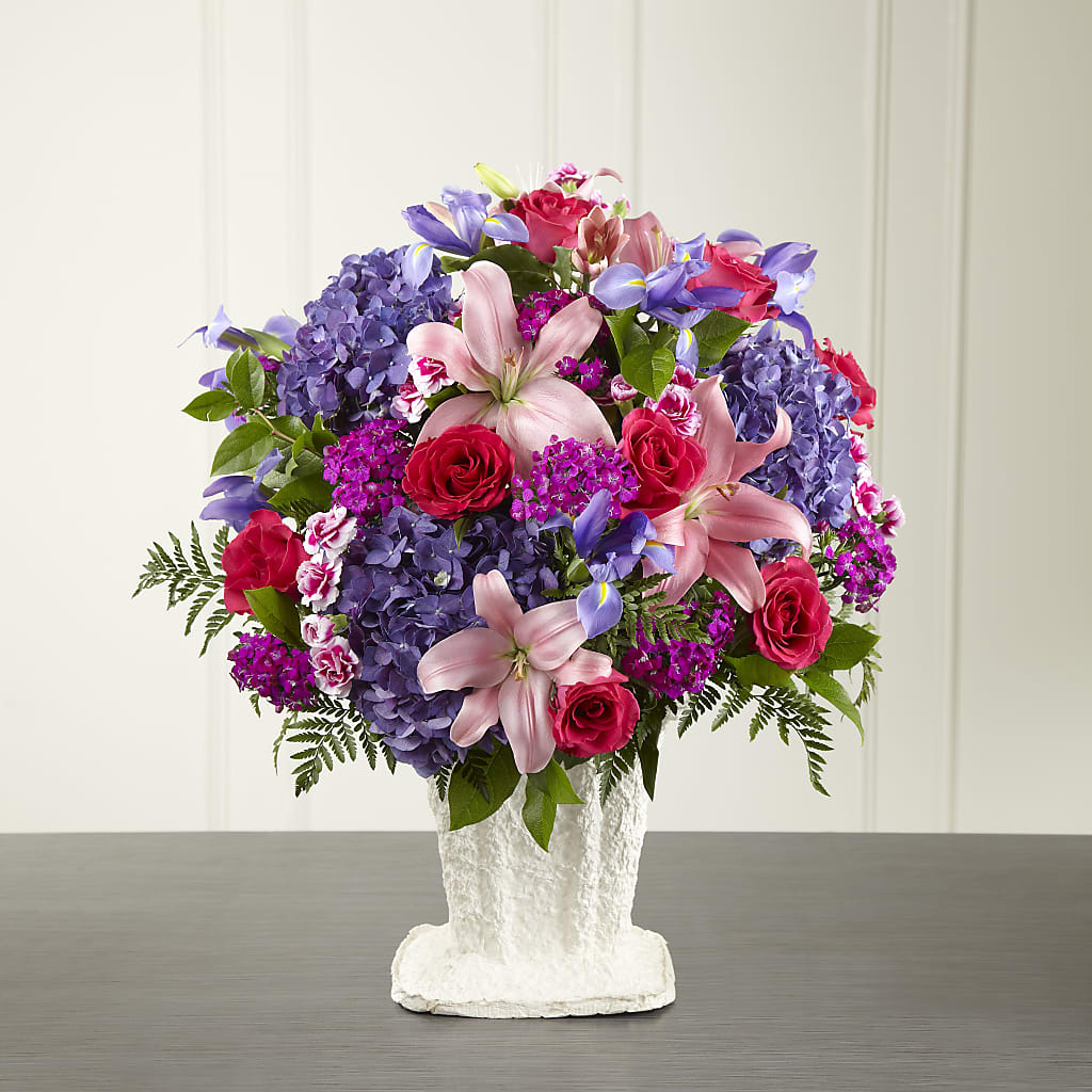 We Fondly Remember Arrangement – EAST MAIN GARDENS FLRST & GREENHSES INC, Niles MI