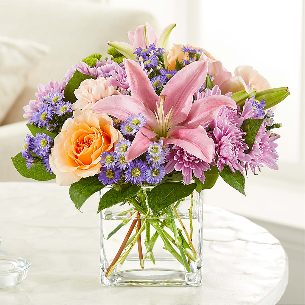 Delicate Details Bouquet – EAST MAIN GARDENS FLRST & GREENHSES INC, Niles MI