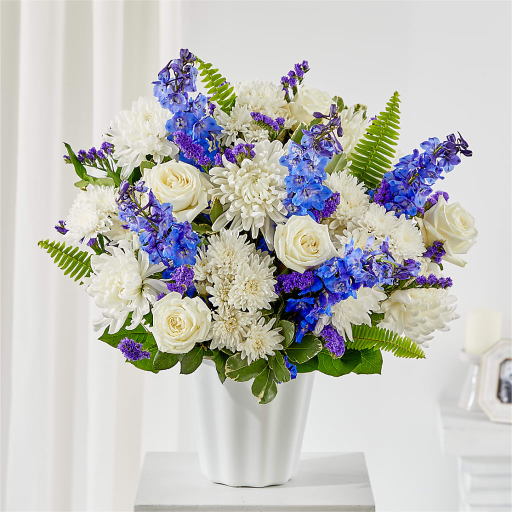 Hold Dear Tabletop Basket – EAST MAIN GARDENS FLRST & GREENHSES INC, Niles MI
