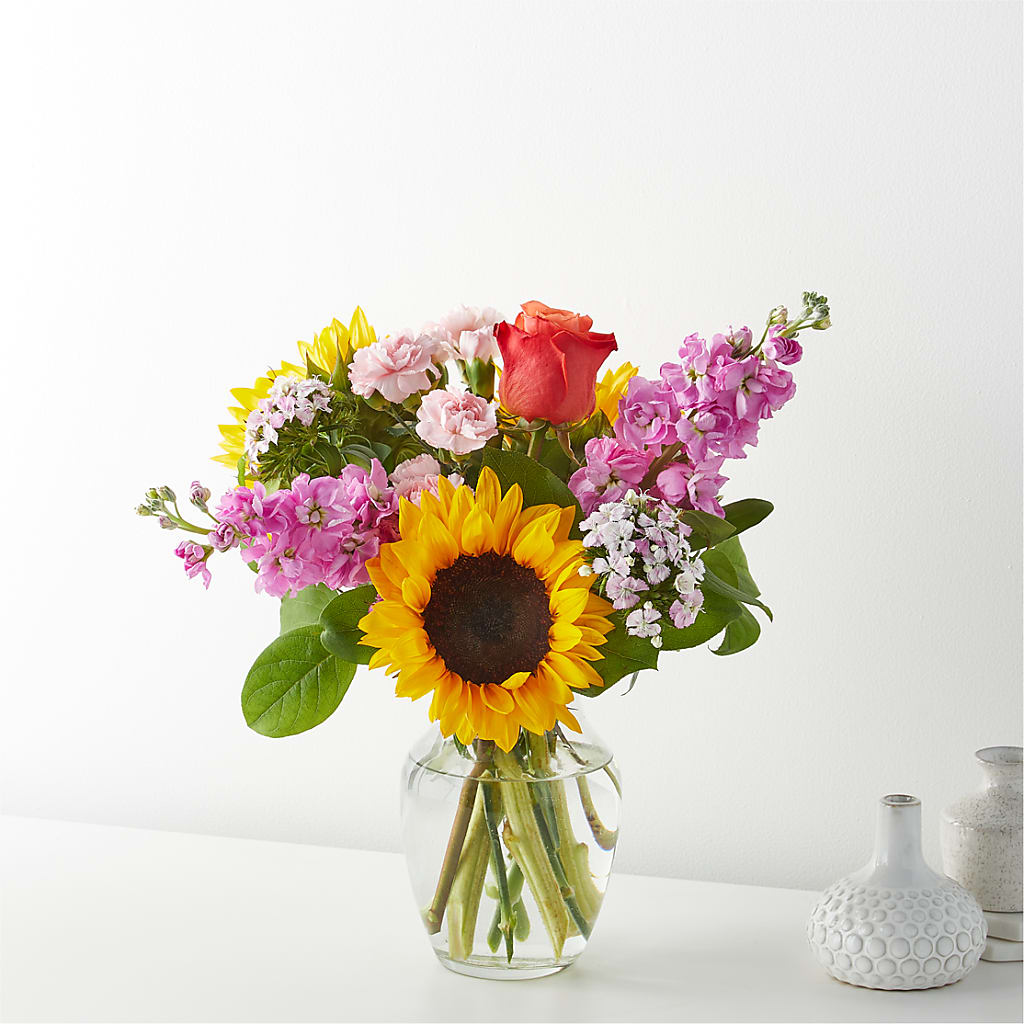 Yellow Brick Road Bouquet – EAST MAIN GARDENS FLRST & GREENHSES INC, Niles MI