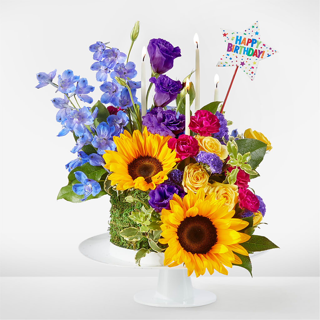 Star of the Day Floral Cake – EAST MAIN GARDENS FLRST & GREENHSES INC, Niles MI