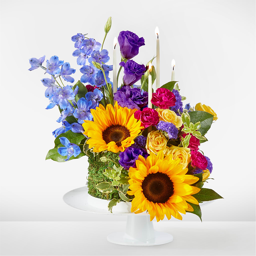 Star of the Day Floral Cake – EAST MAIN GARDENS FLRST & GREENHSES INC, Niles MI