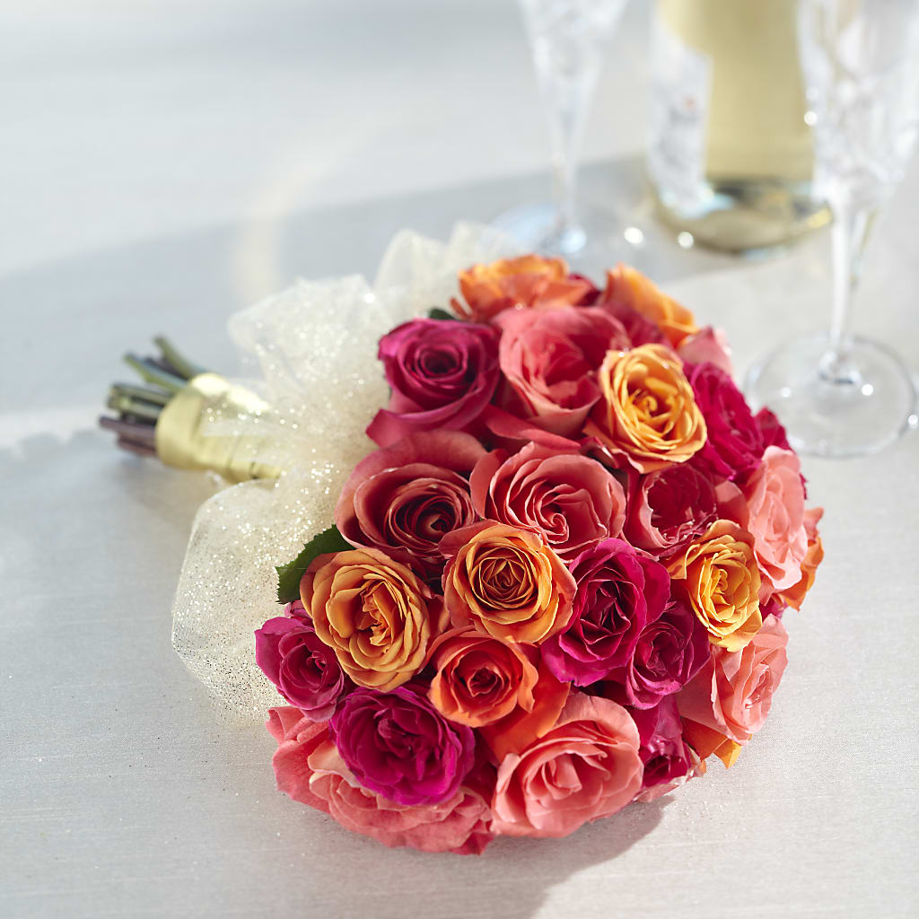 Sweet Roses Bouquet – EAST MAIN GARDENS FLRST & GREENHSES INC, Niles MI