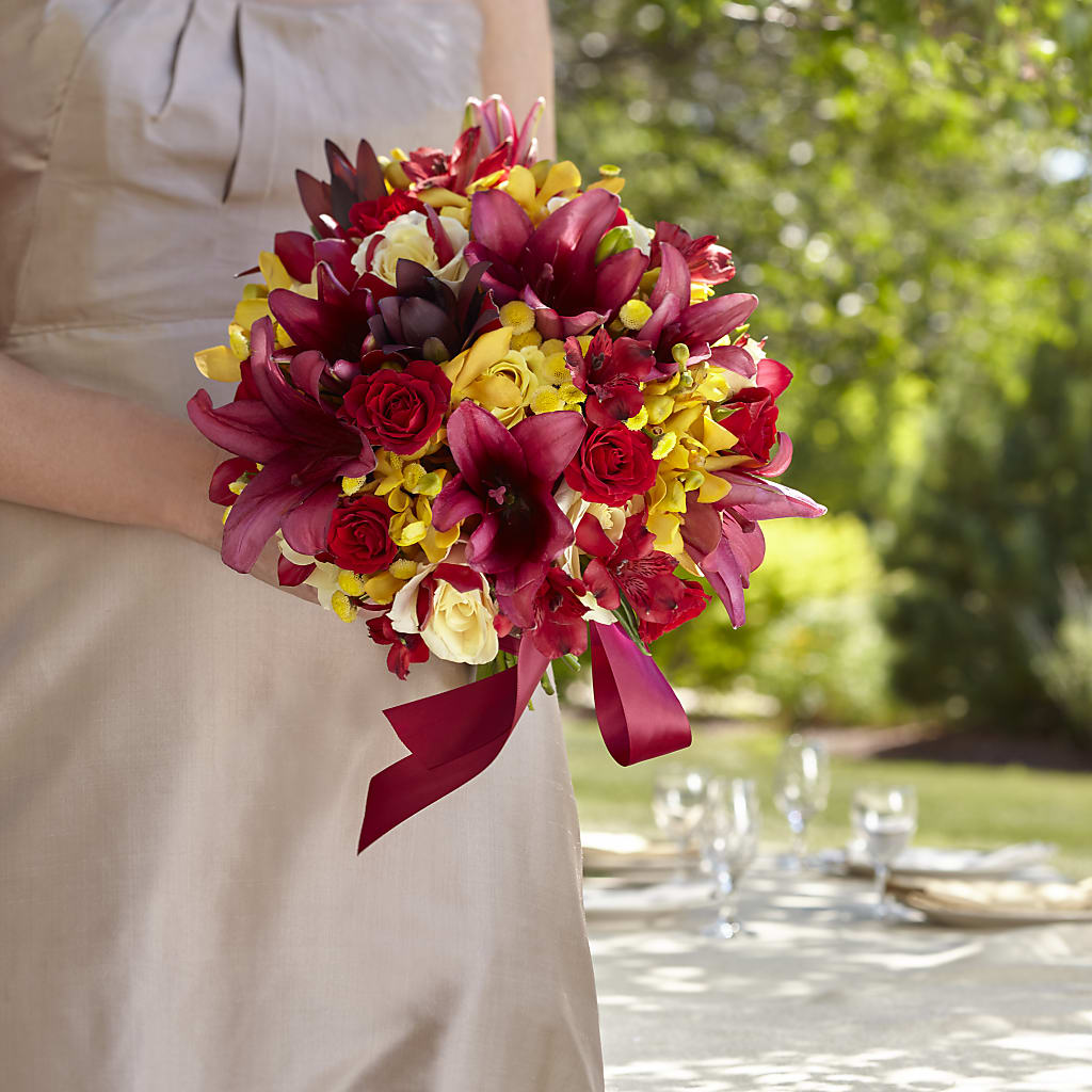 Sunningdale Bouquet – EAST MAIN GARDENS FLRST & GREENHSES INC, Niles MI