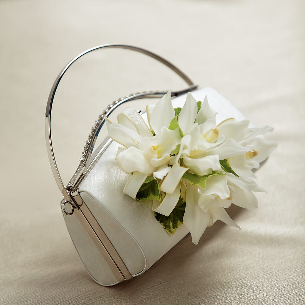 White Purse Decor – EAST MAIN GARDENS FLRST & GREENHSES INC, Niles MI