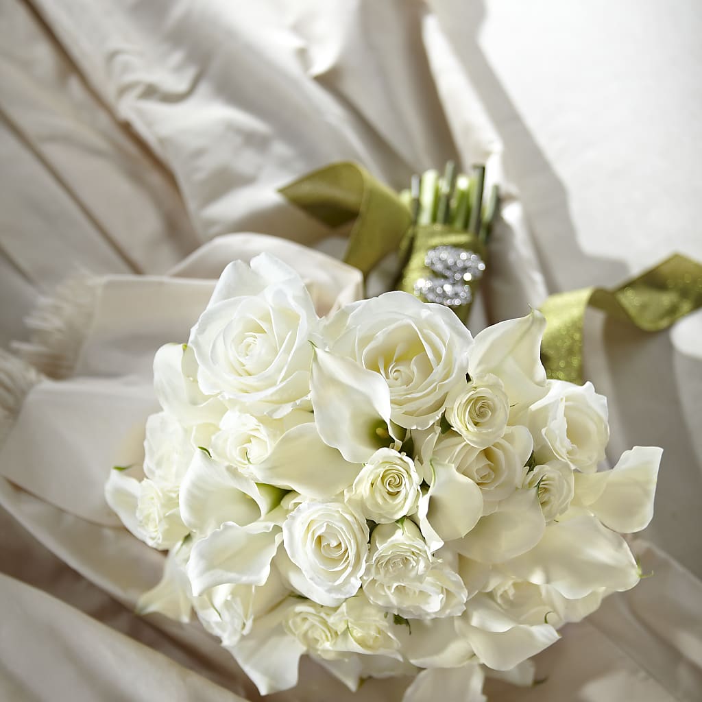 Serene Highness Bouquet – EAST MAIN GARDENS FLRST & GREENHSES INC, Niles MI