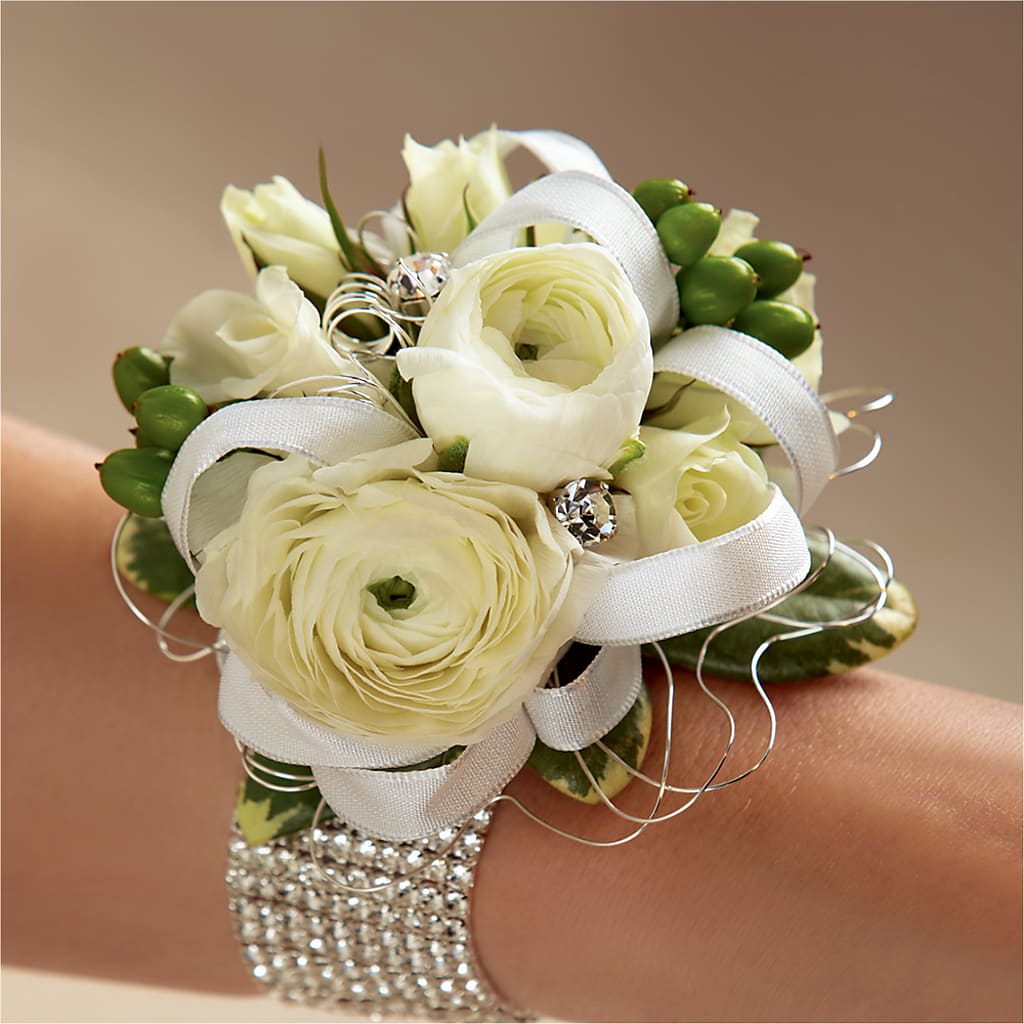 White Wedding Corsage – EAST MAIN GARDENS FLRST & GREENHSES INC, Niles MI