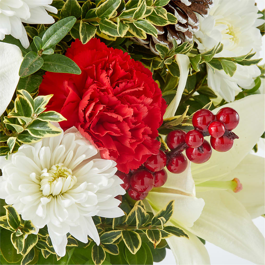 Festive Moments Tree – EAST MAIN GARDENS FLRST & GREENHSES INC, Niles MI