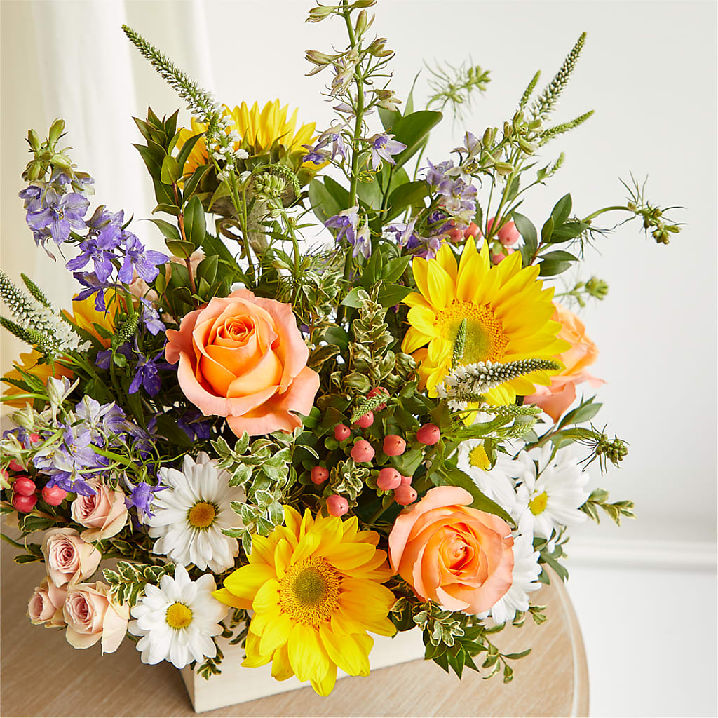 The Good Life Bouquet – EAST MAIN GARDENS FLRST & GREENHSES INC, Niles MI