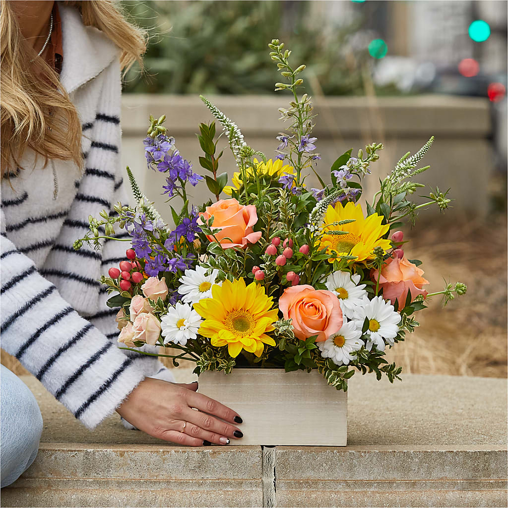 The Good Life Bouquet – EAST MAIN GARDENS FLRST & GREENHSES INC, Niles MI
