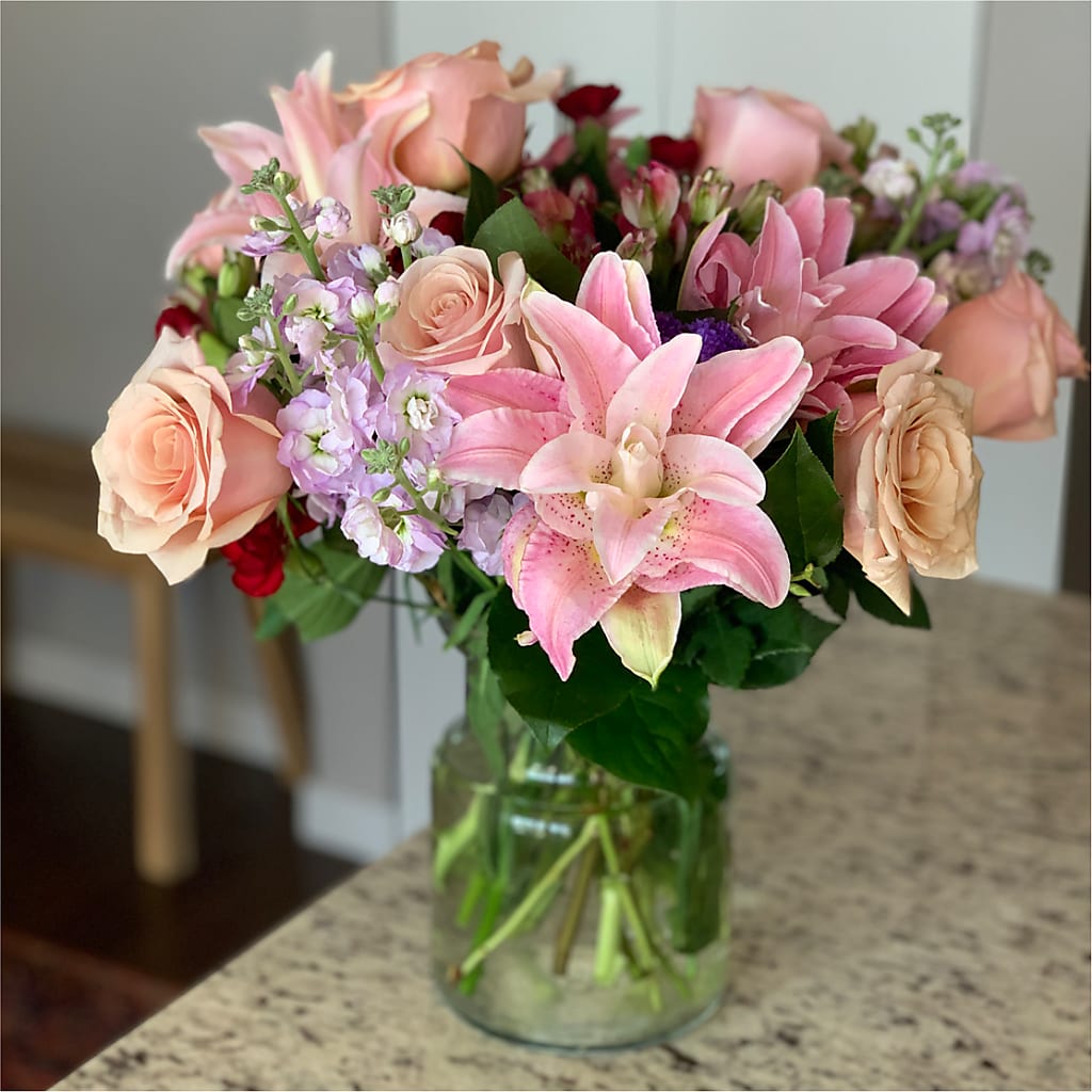 Romantique Bouquet – EAST MAIN GARDENS FLRST & GREENHSES INC, Niles MI