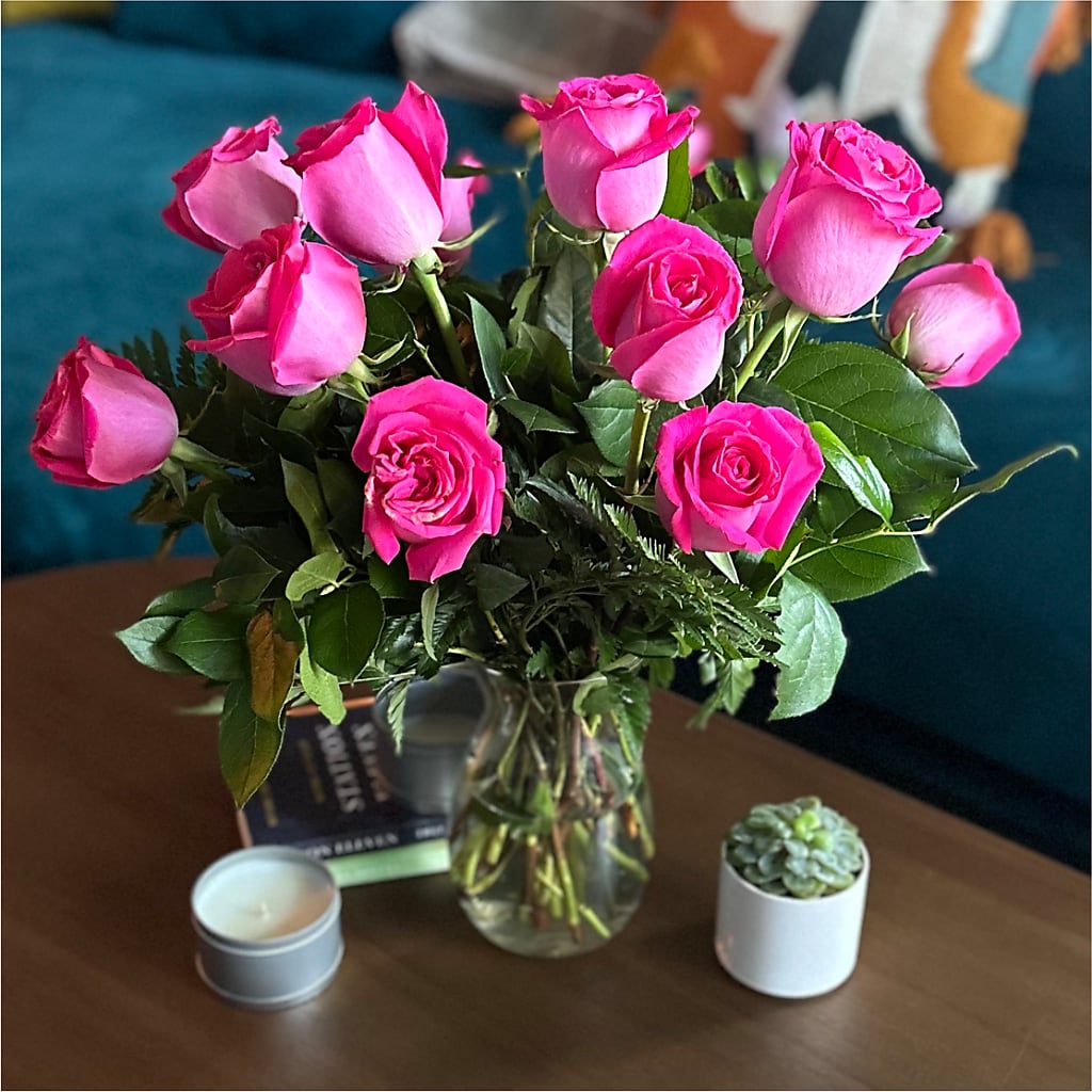 Long Stem Pink Rose Bouquet – EAST MAIN GARDENS FLRST & GREENHSES INC, Niles MI