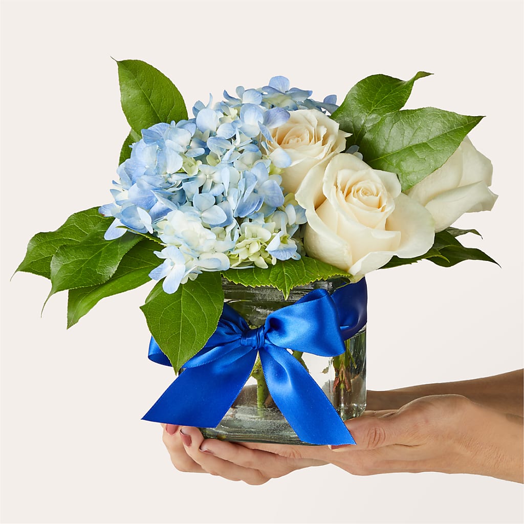 Sky Blue Delight Bouquet – EAST MAIN GARDENS FLRST & GREENHSES INC, Niles MI