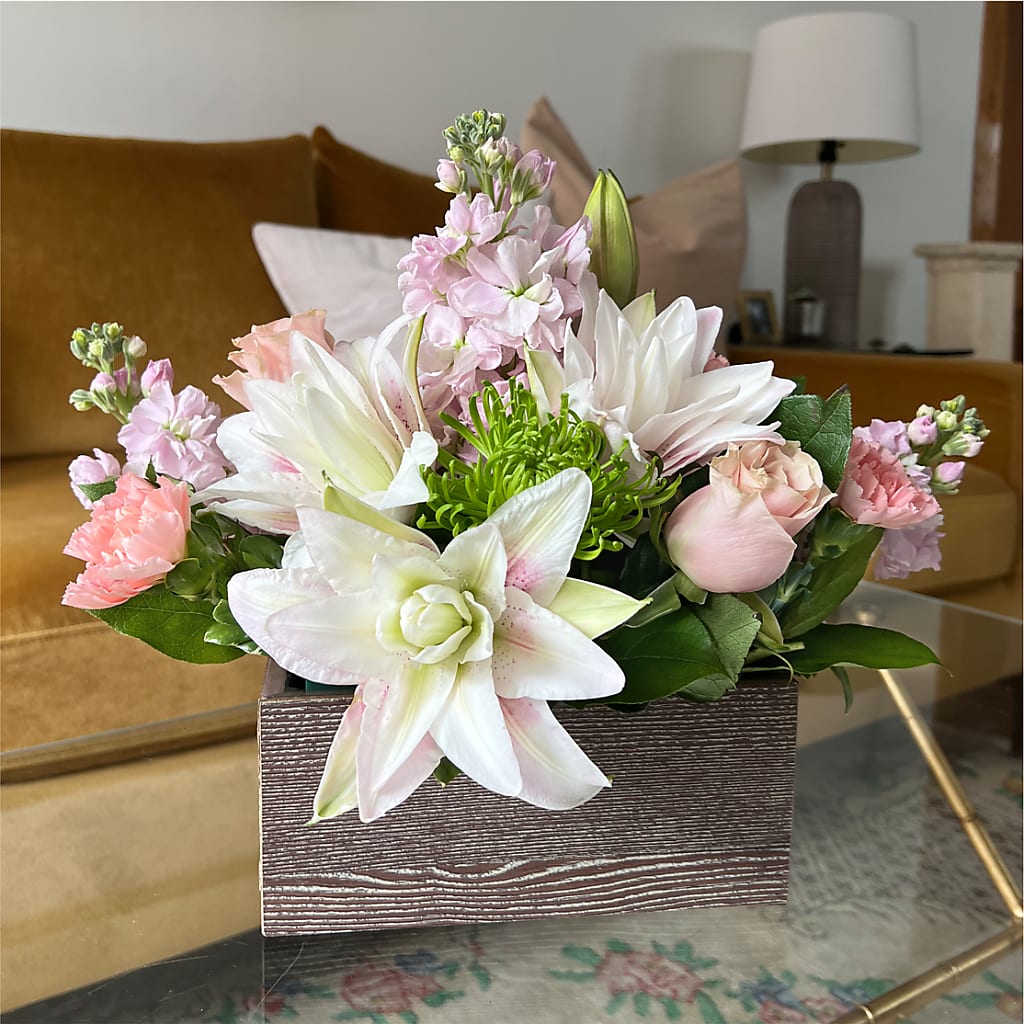 Beautiful Spirit Basket – EAST MAIN GARDENS FLRST & GREENHSES INC, Niles MI