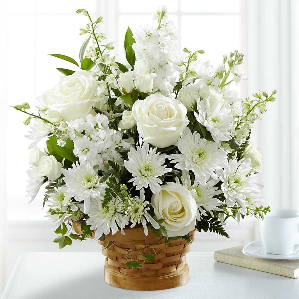 Heartfelt Condolences Arrangement – EAST MAIN GARDENS FLRST & GREENHSES INC, Niles MI