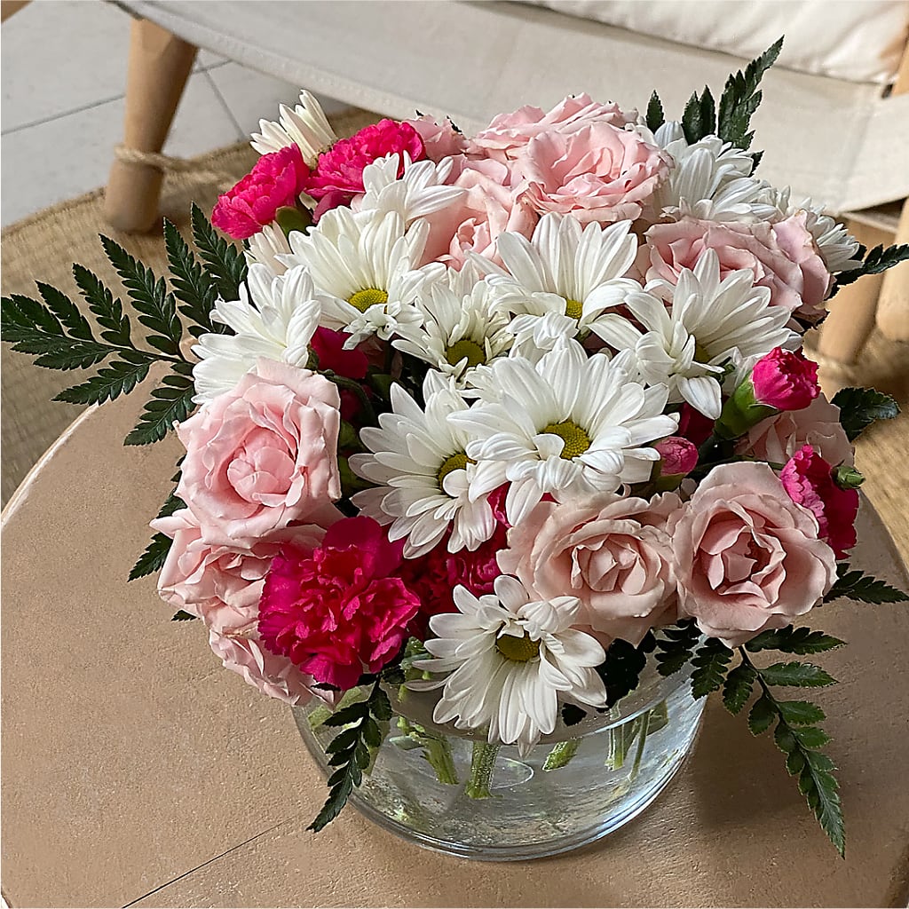 Sweet Surprises® Bouquet – EAST MAIN GARDENS FLRST & GREENHSES INC, Niles MI