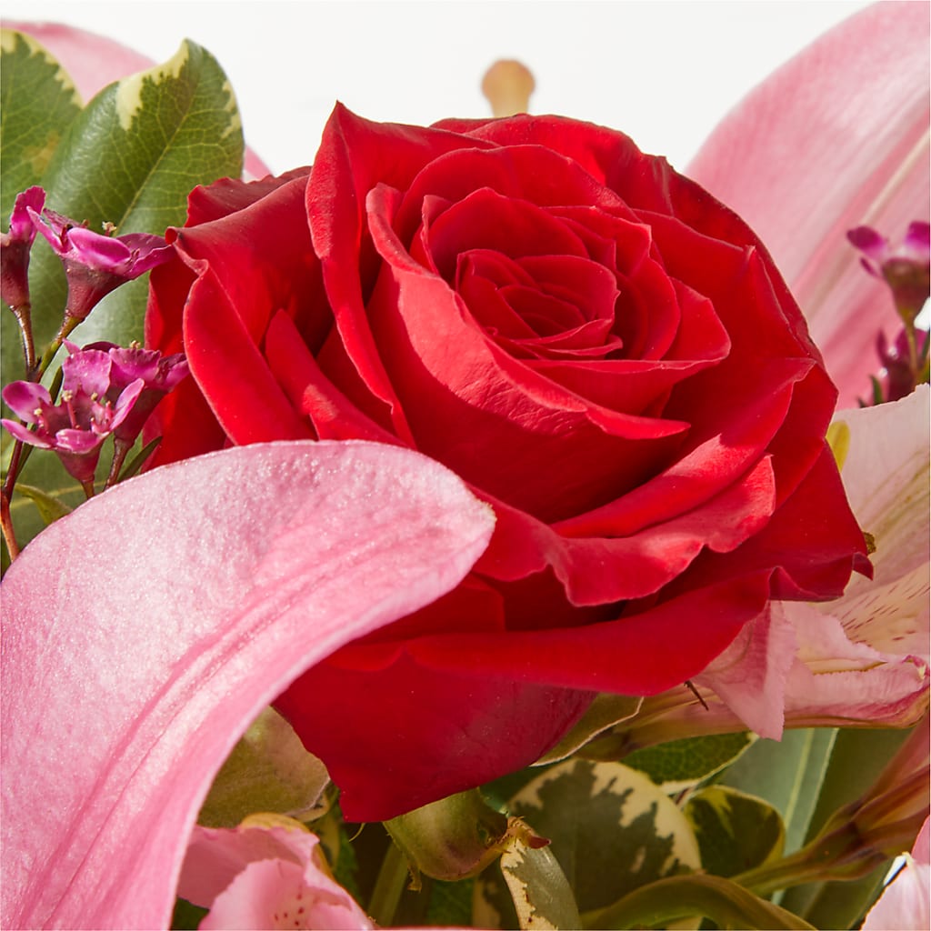 Lucky in Love Bouquet – EAST MAIN GARDENS FLRST & GREENHSES INC, Niles MI