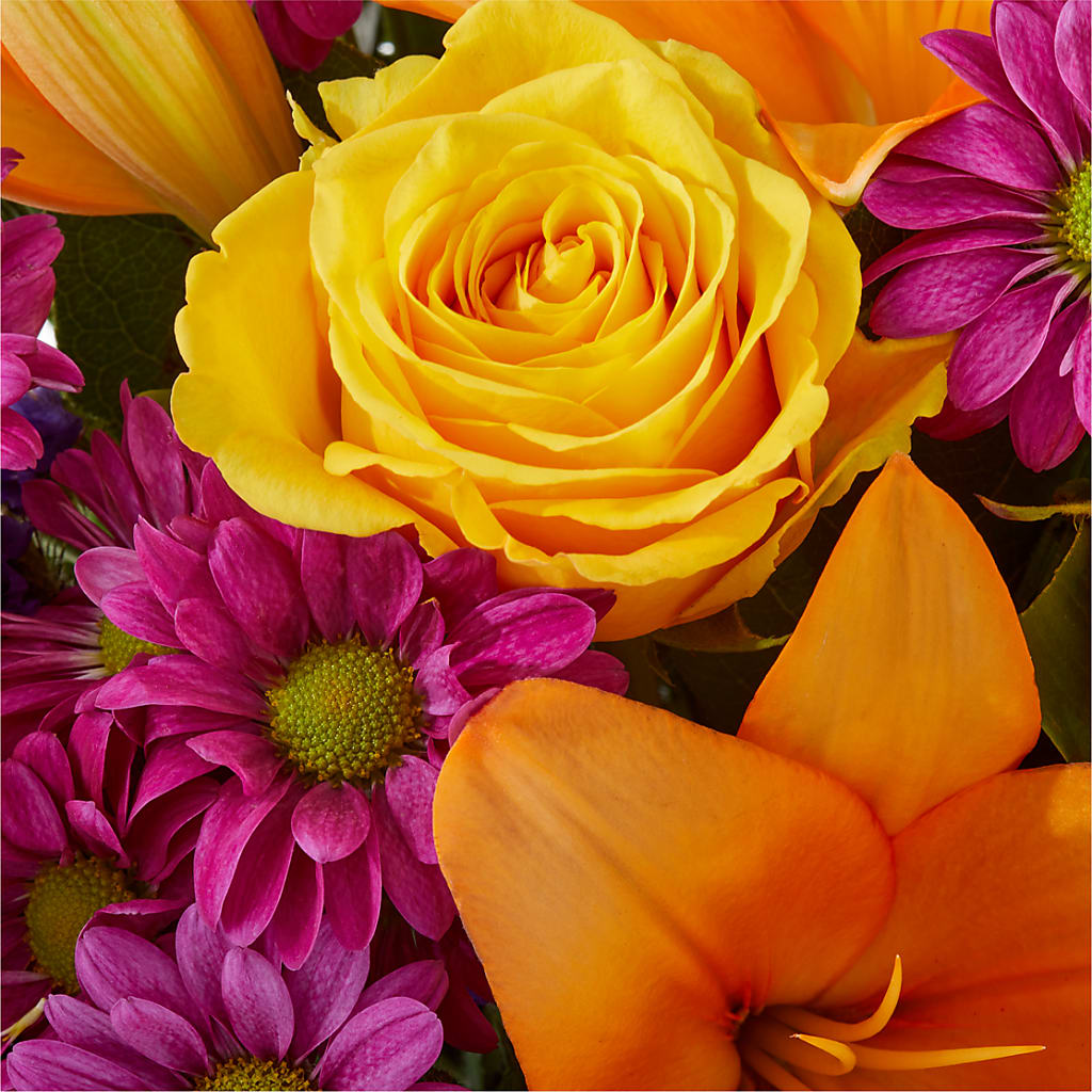 Colorful Visions Bouquet – EAST MAIN GARDENS FLRST & GREENHSES INC, Niles MI