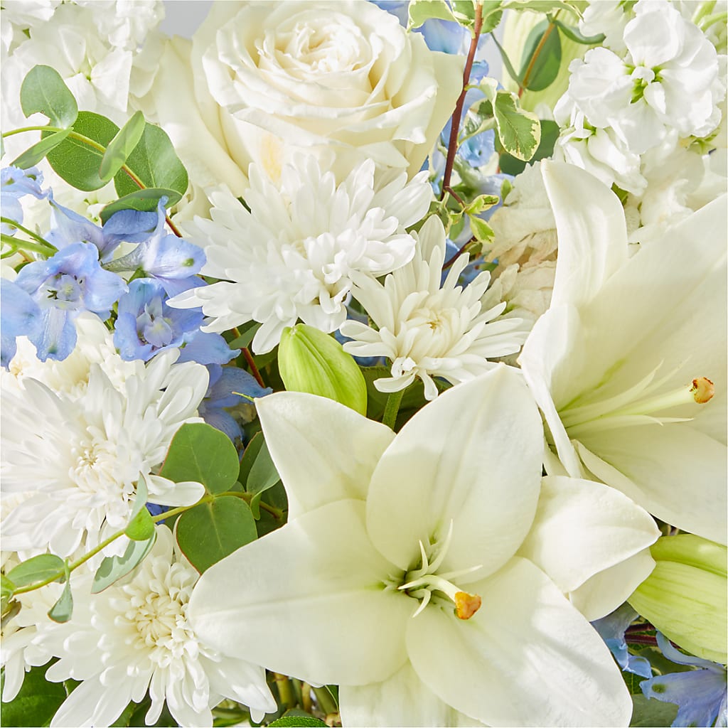Peace of Mind Bouquet – EAST MAIN GARDENS FLRST & GREENHSES INC, Niles MI