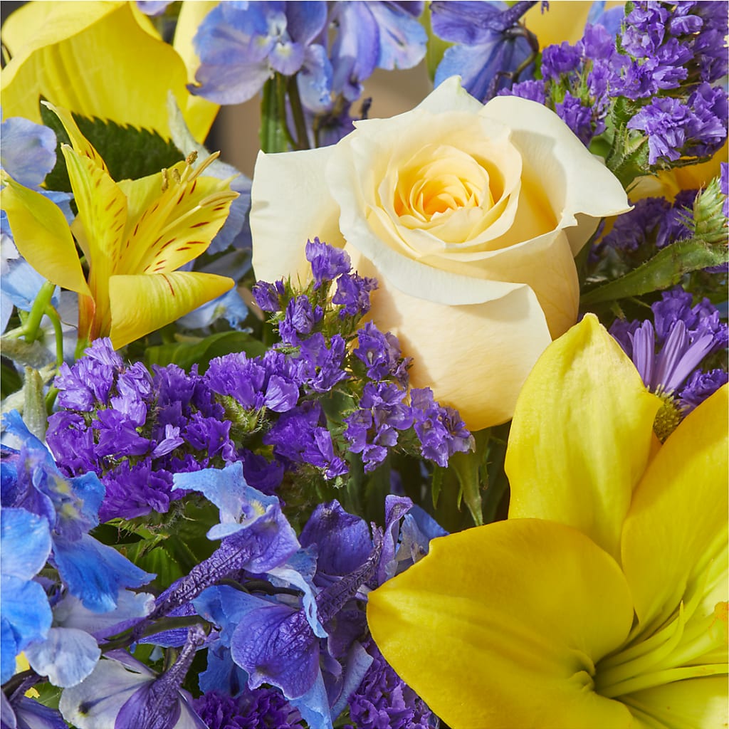 Limoncello Bouquet – EAST MAIN GARDENS FLRST & GREENHSES INC, Niles MI