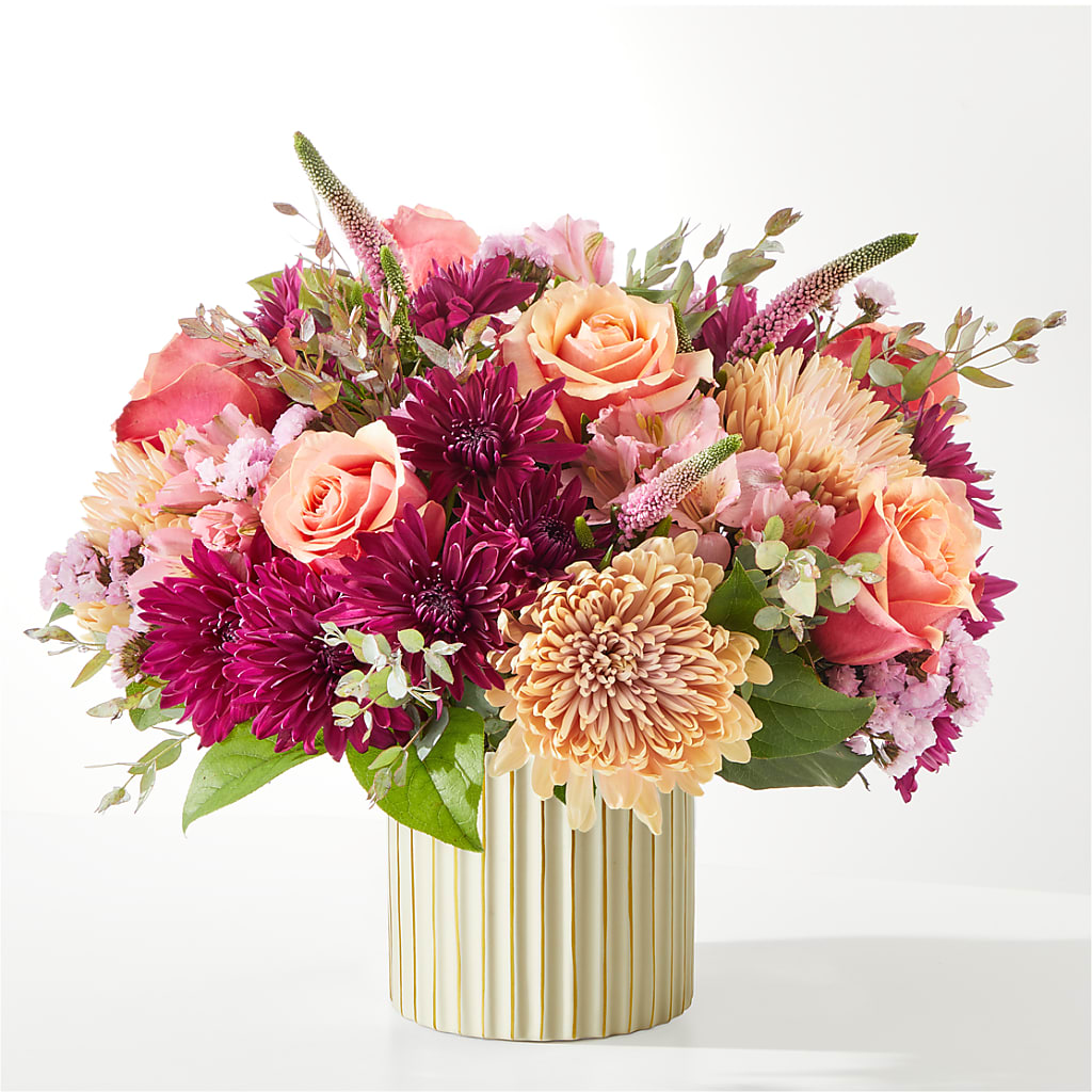 Berry Cobbler Bouquet with Ivory Vase – EAST MAIN GARDENS FLRST & GREENHSES INC, Niles MI