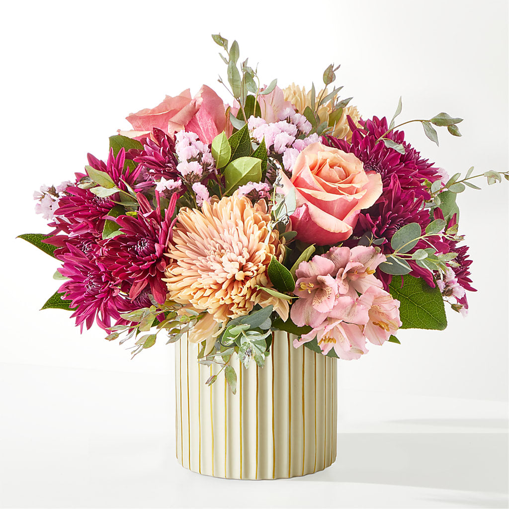 Berry Cobbler Bouquet with Ivory Vase – EAST MAIN GARDENS FLRST & GREENHSES INC, Niles MI