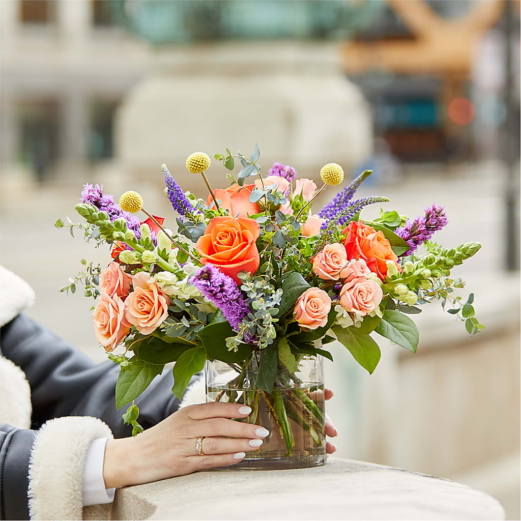 The Standout Bouquet – EAST MAIN GARDENS FLRST & GREENHSES INC, Niles MI