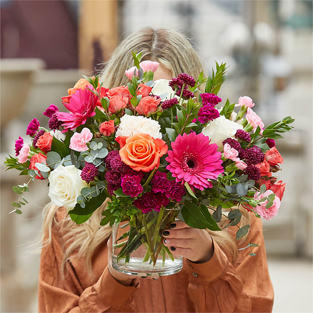 Smell the Roses Bouquet – EAST MAIN GARDENS FLRST & GREENHSES INC, Niles MI