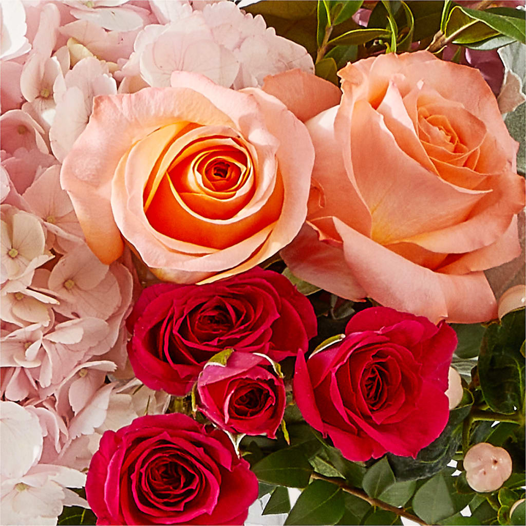 Glitz & Glam Bouquet – EAST MAIN GARDENS FLRST & GREENHSES INC, Niles MI