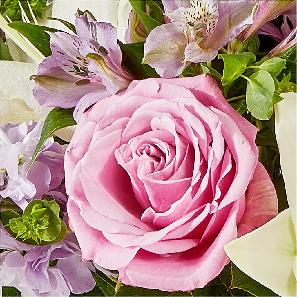 Daydreamer Bouquet – EAST MAIN GARDENS FLRST & GREENHSES INC, Niles MI