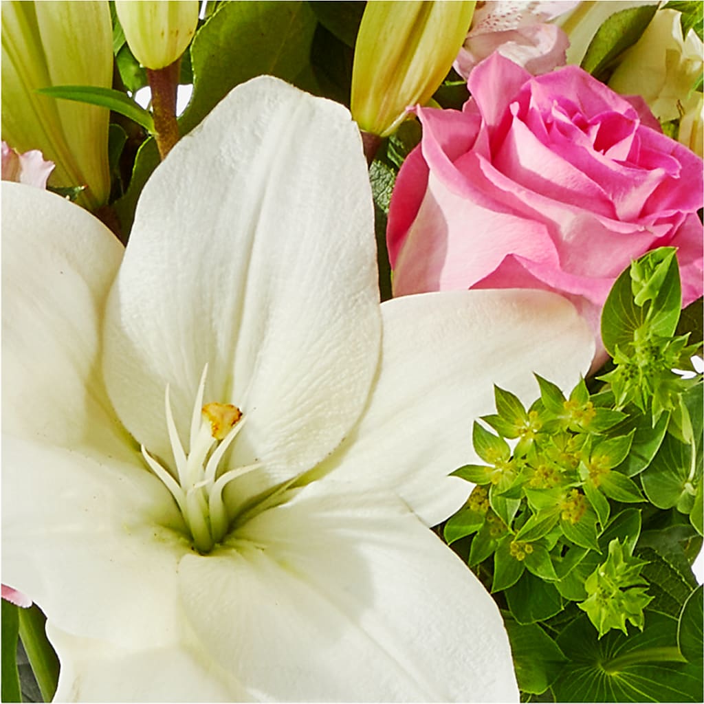 Fondly Bouquet – EAST MAIN GARDENS FLRST & GREENHSES INC, Niles MI