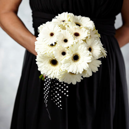 Daisy Delight Bouquet – EAST MAIN GARDENS FLRST & GREENHSES INC, Niles MI
