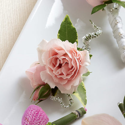 Pink Spray Rose Boutonniere – EAST MAIN GARDENS FLRST & GREENHSES INC, Niles MI